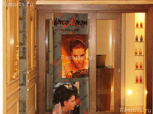 Ascot Hotel 21